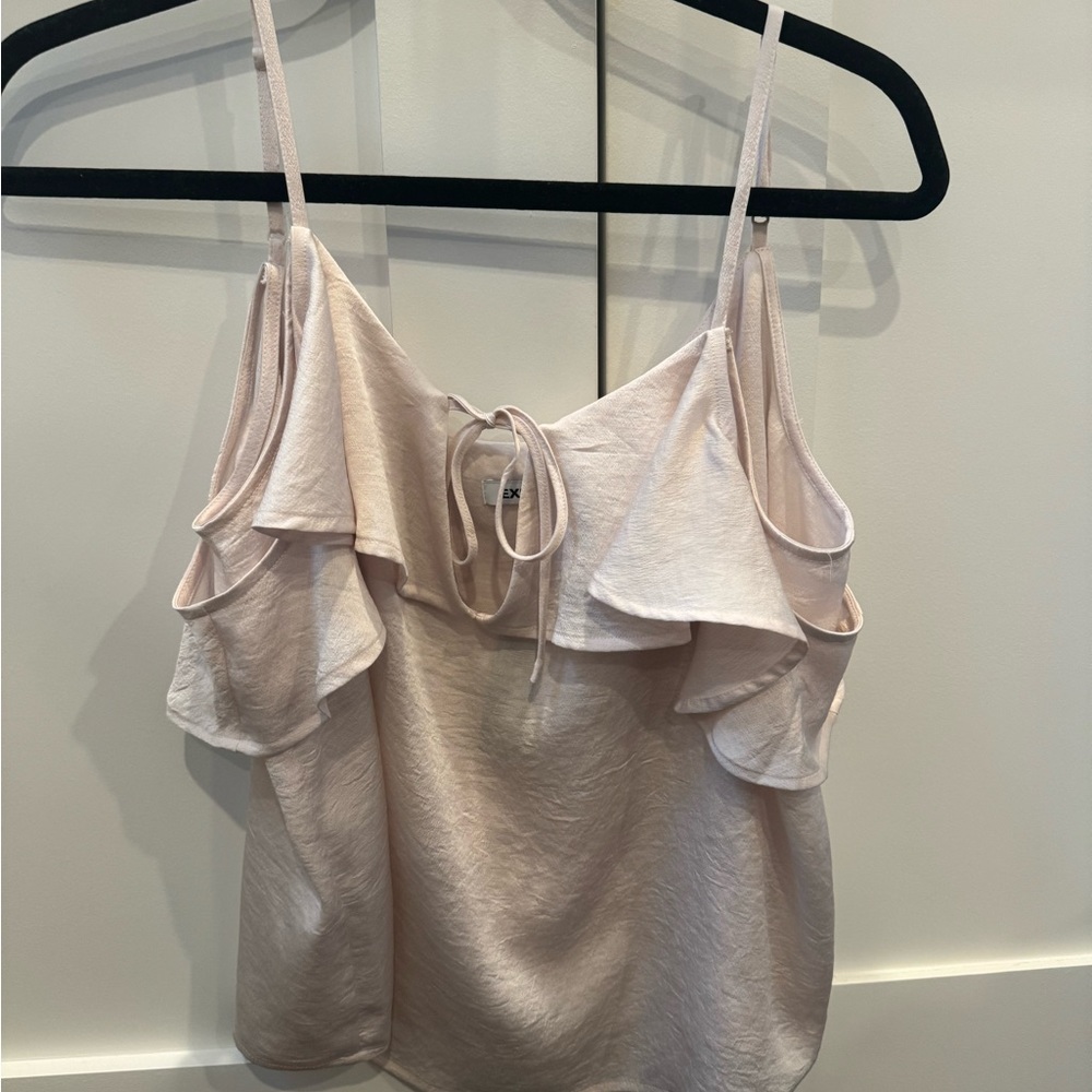 Express cold shoulder top NWT